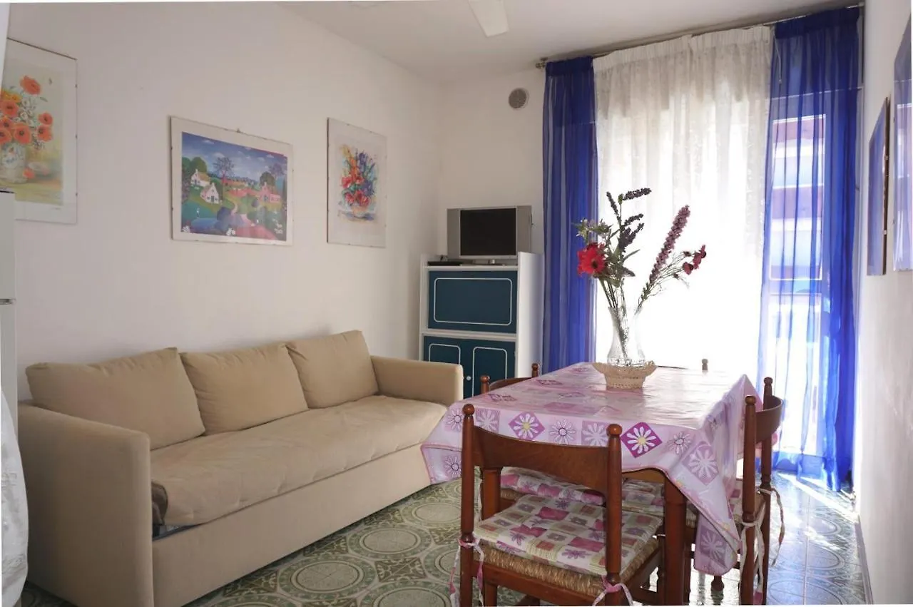 Apartment Beachside Flat With Shared Pool Porto Santa Margherita di Caorle