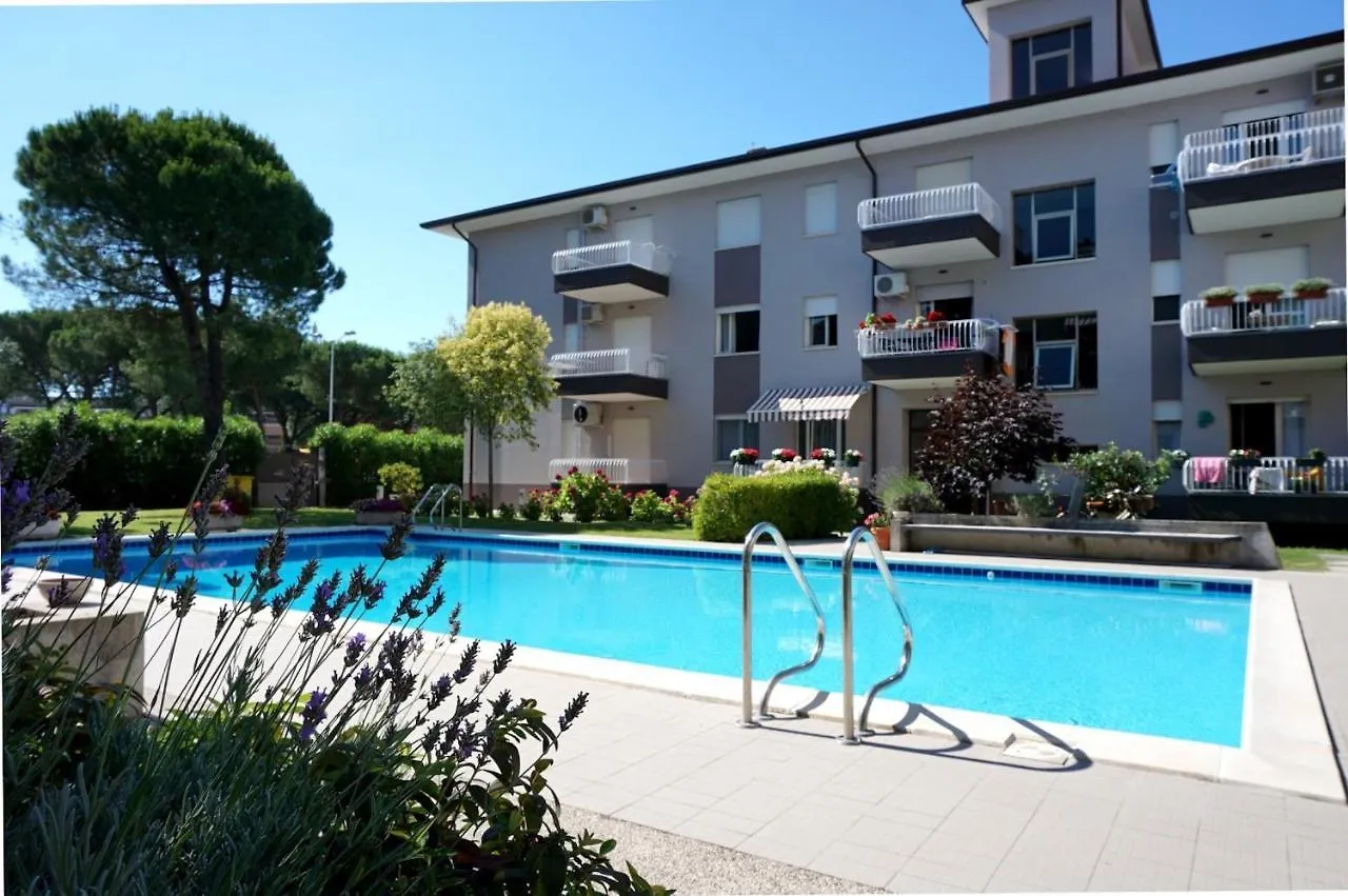 Beachside Flat With Shared Pool Porto Santa Margherita di Caorle Apartment