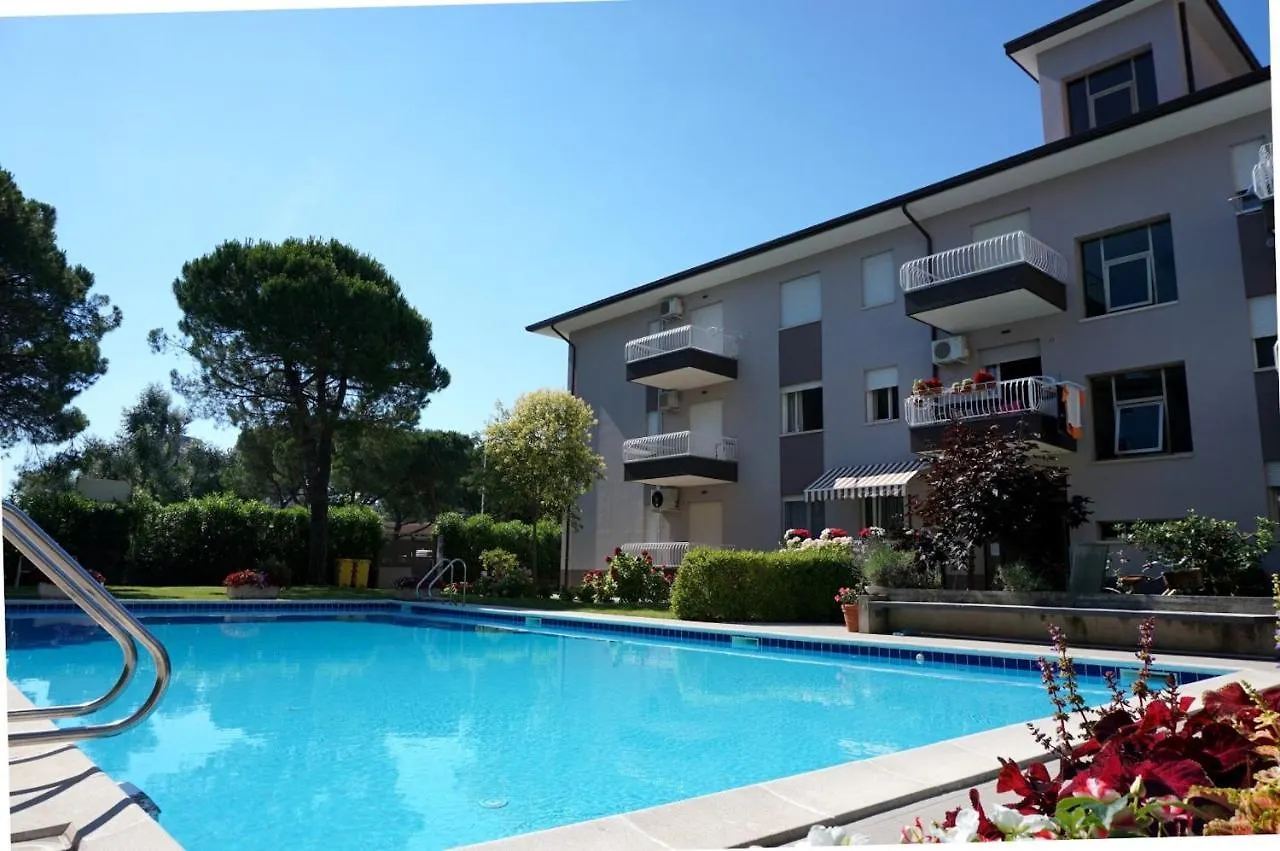 Beachside Flat With Shared Pool Porto Santa Margherita di Caorle 0*,
